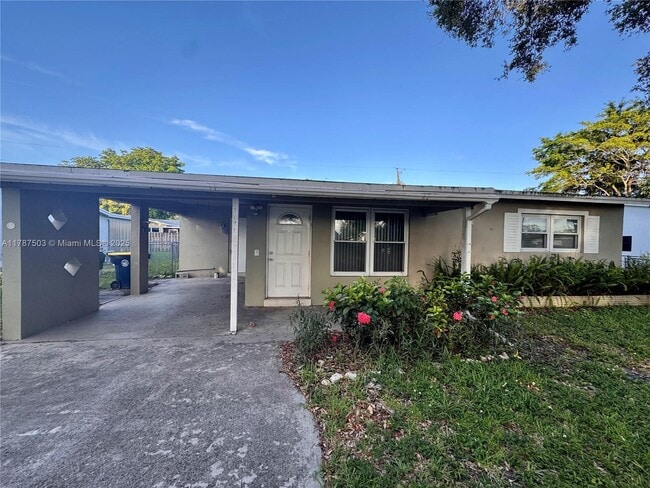 Primary Photo - 4720 SW 25th Terrace