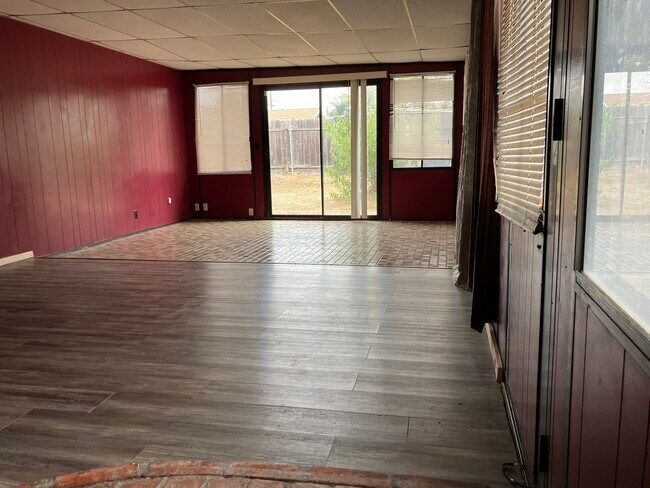 Building Photo - 3706 Clairemont Mesa Blvd