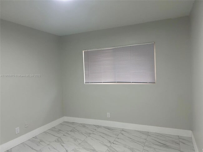 Building Photo - 6036 Buchanan St