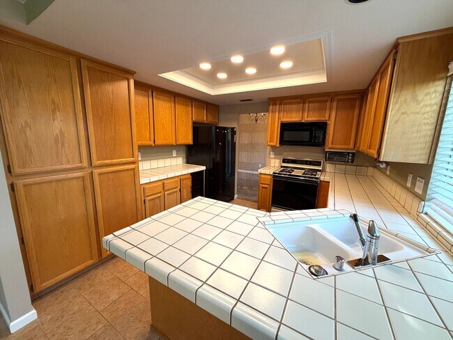 Building Photo - Beautiful 2-Story Home in the highly sought after Stanford Ranch community!