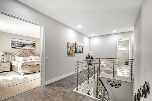 Building Photo - 8952 Cypress Grove Ln