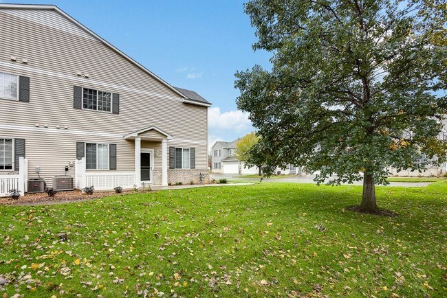 Building Photo - 11246 Isanti Ct NE