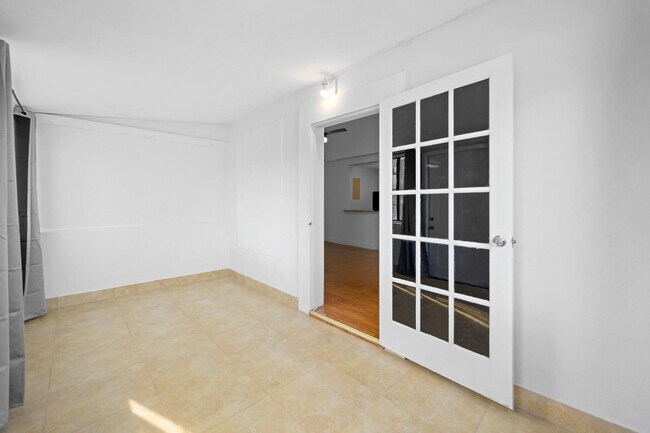 Building Photo - 1797 St