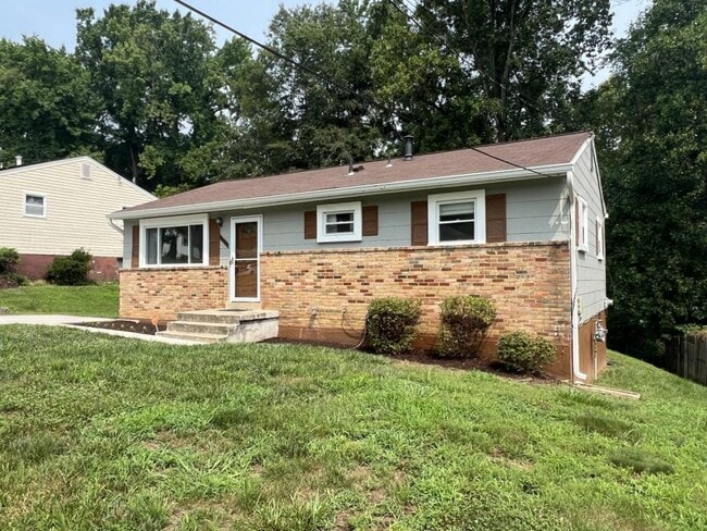 Building Photo - 8400 Richville Dr