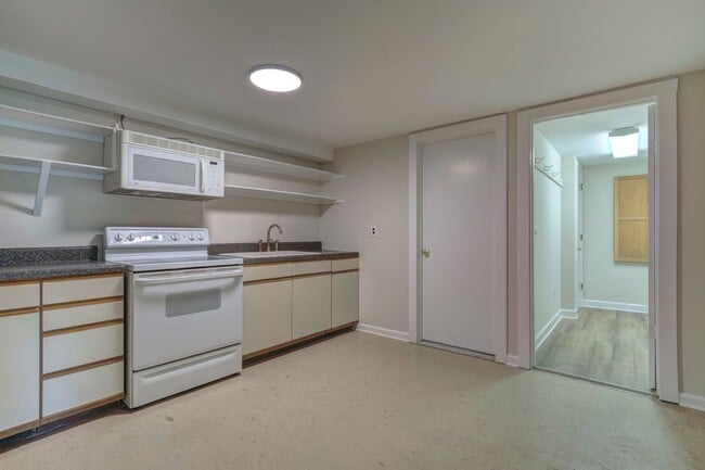 Building Photo - 507 Stonegate Dr