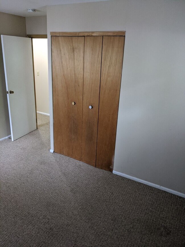 Building Photo - Now leasing for move in August 1st 2026!