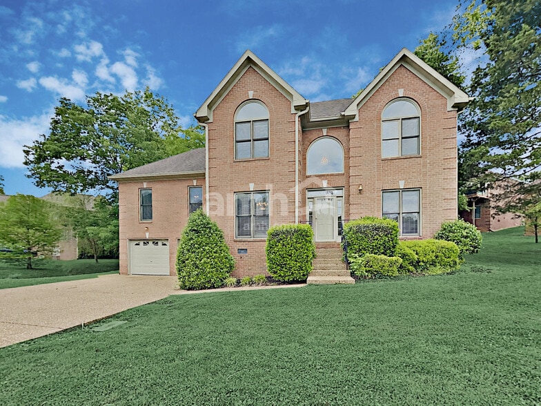 Primary Photo - 908 Wonderland Pass