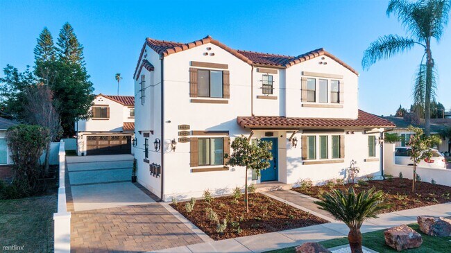 Building Photo - 3 br, 3 bath Duplex - 10224 La Reina Avenu...