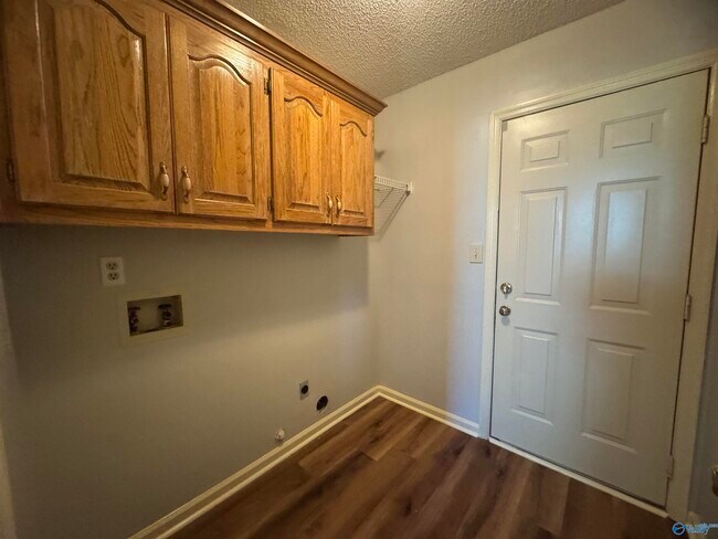 Building Photo - 138 Medicine Bend Dr