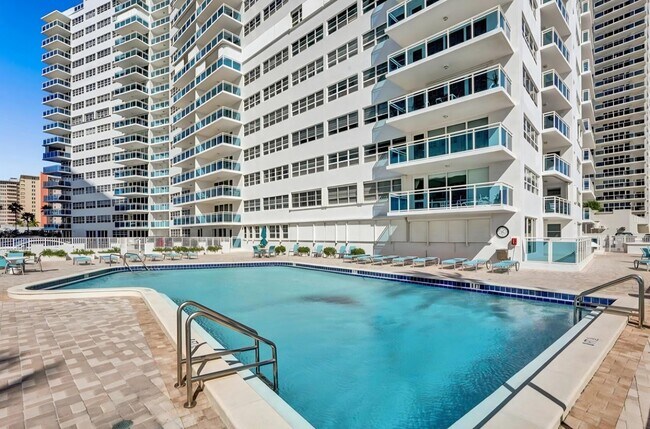 Building Photo - 3430 Galt Ocean Dr