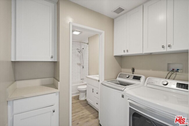 Building Photo - 18103 Coastline Dr