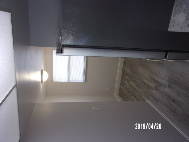 Building Photo - Oceanfront 3 BR Condo