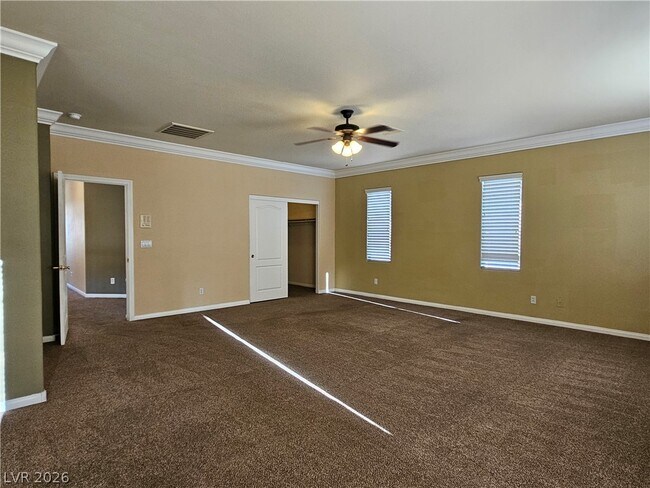 Building Photo - 5604 Pacesetter St