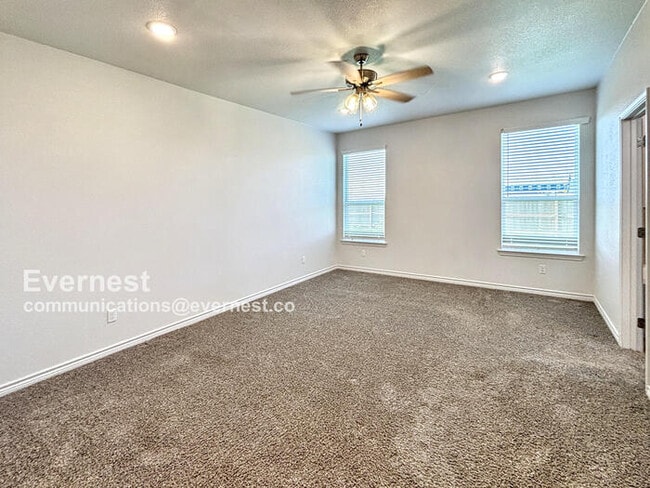 Building Photo - 8503 Glade Dr