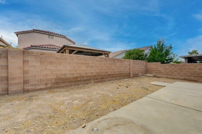 Building Photo - 11051 Alora St