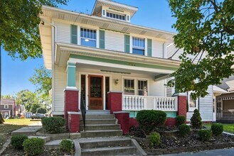Building Photo - NEW LISTING! Spacious 3-Bedroom Home with ...