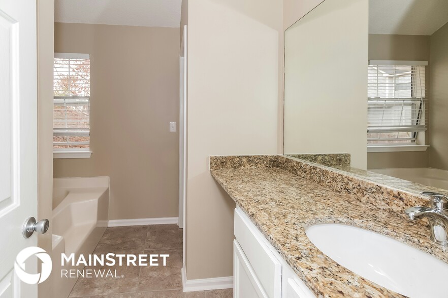 Building Photo - 7330 Teak Ct