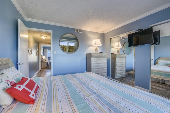 Building Photo - 23223 Front Beach Rd