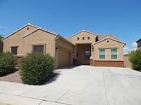 Building Photo - 3 bedrooms over 2200 Square Feet - Single Story-Marana