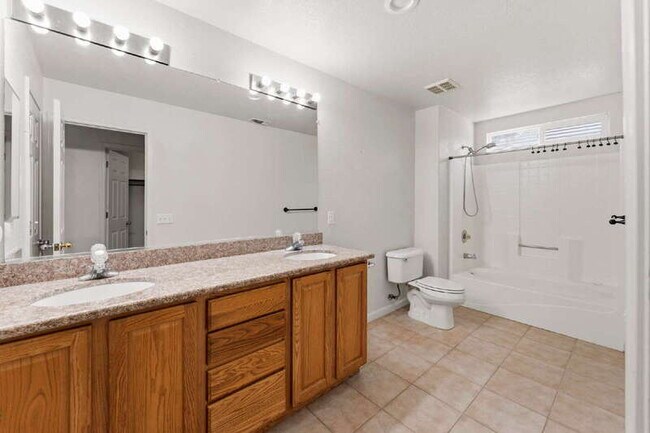 Building Photo - 8828 Billfish Way