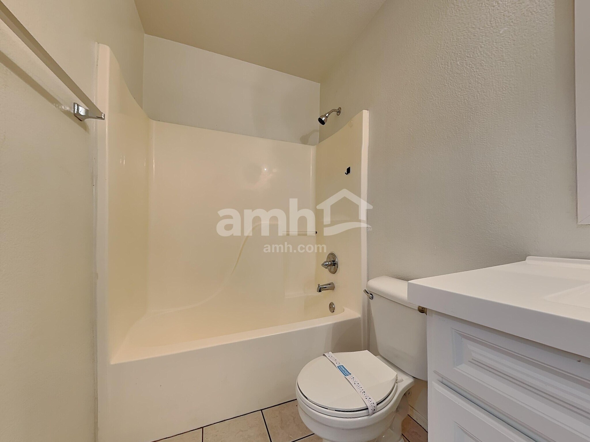 Building Photo - 1133 S 111th Cir