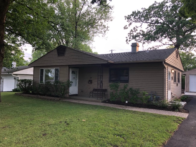 Building Photo - 36 Sparrow Rd