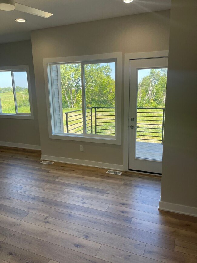 Building Photo - Manchester Townhome Rentals