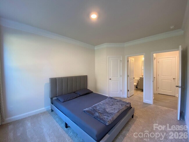 Building Photo - 2530 Napa Terrace