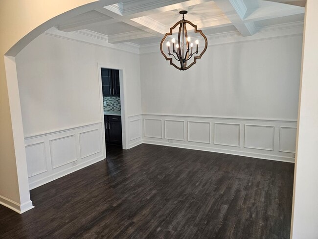 Building Photo - Beautiful unfurnished 3 bed 2.5 bath home ...