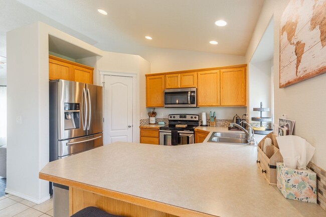 Building Photo - Just listed home for rent!