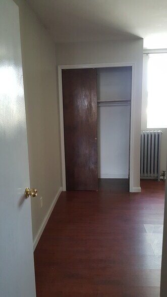 Building Photo - 14 Skillman Ave