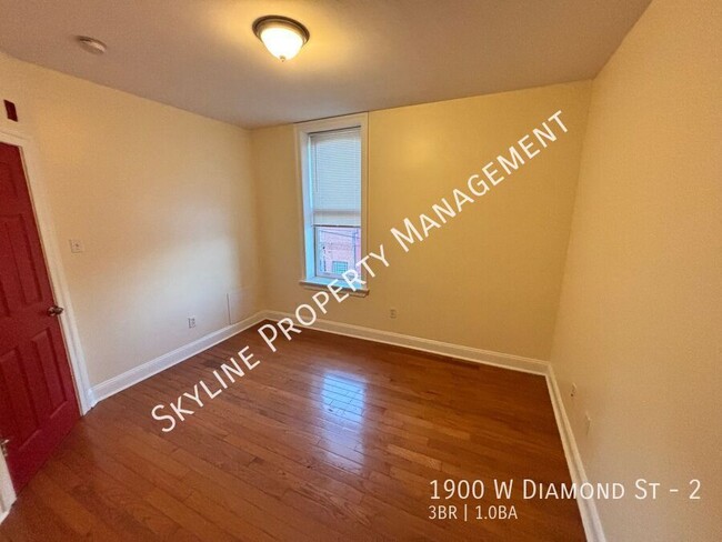 Building Photo - Charming 3 Bedroom Apartment For Rent Near...