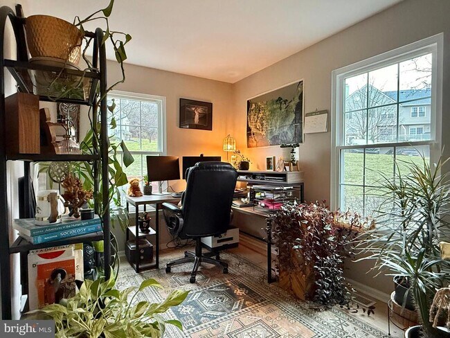 Building Photo - 602 Hamilton St