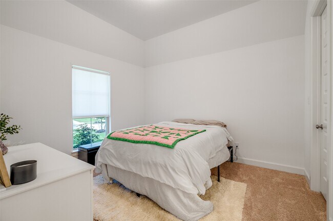 Building Photo - 5439 Farm Hill Way
