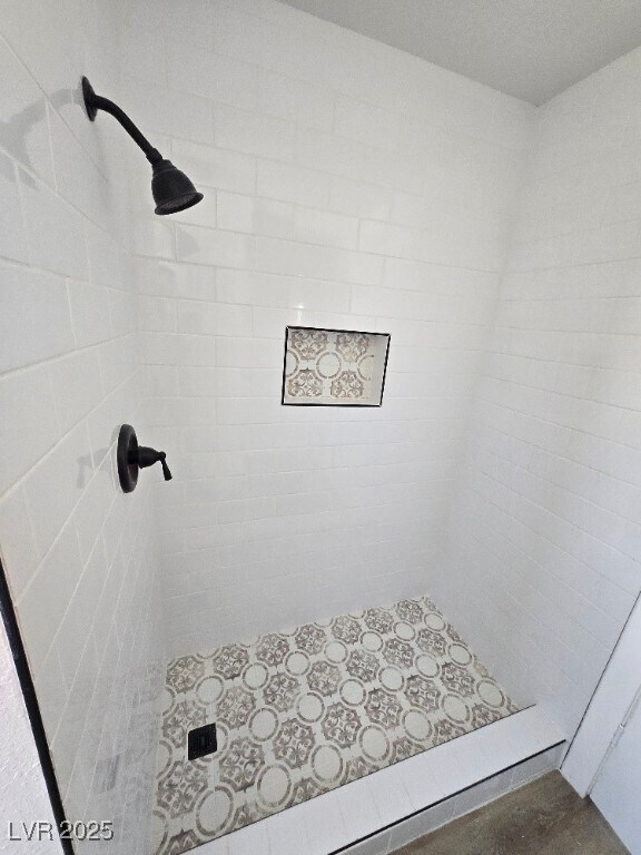 Building Photo - 270 W Patricia Ave