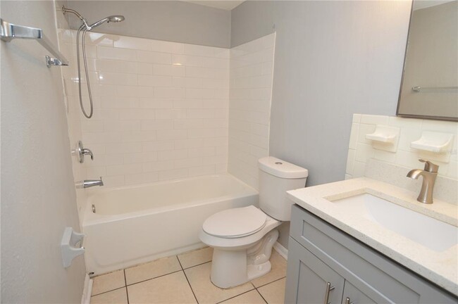 Building Photo - 11734 N 14th St