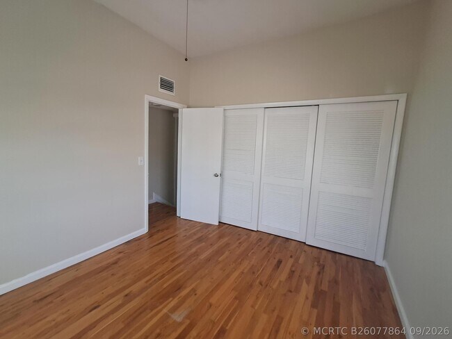 Building Photo - 1140 Hernando St