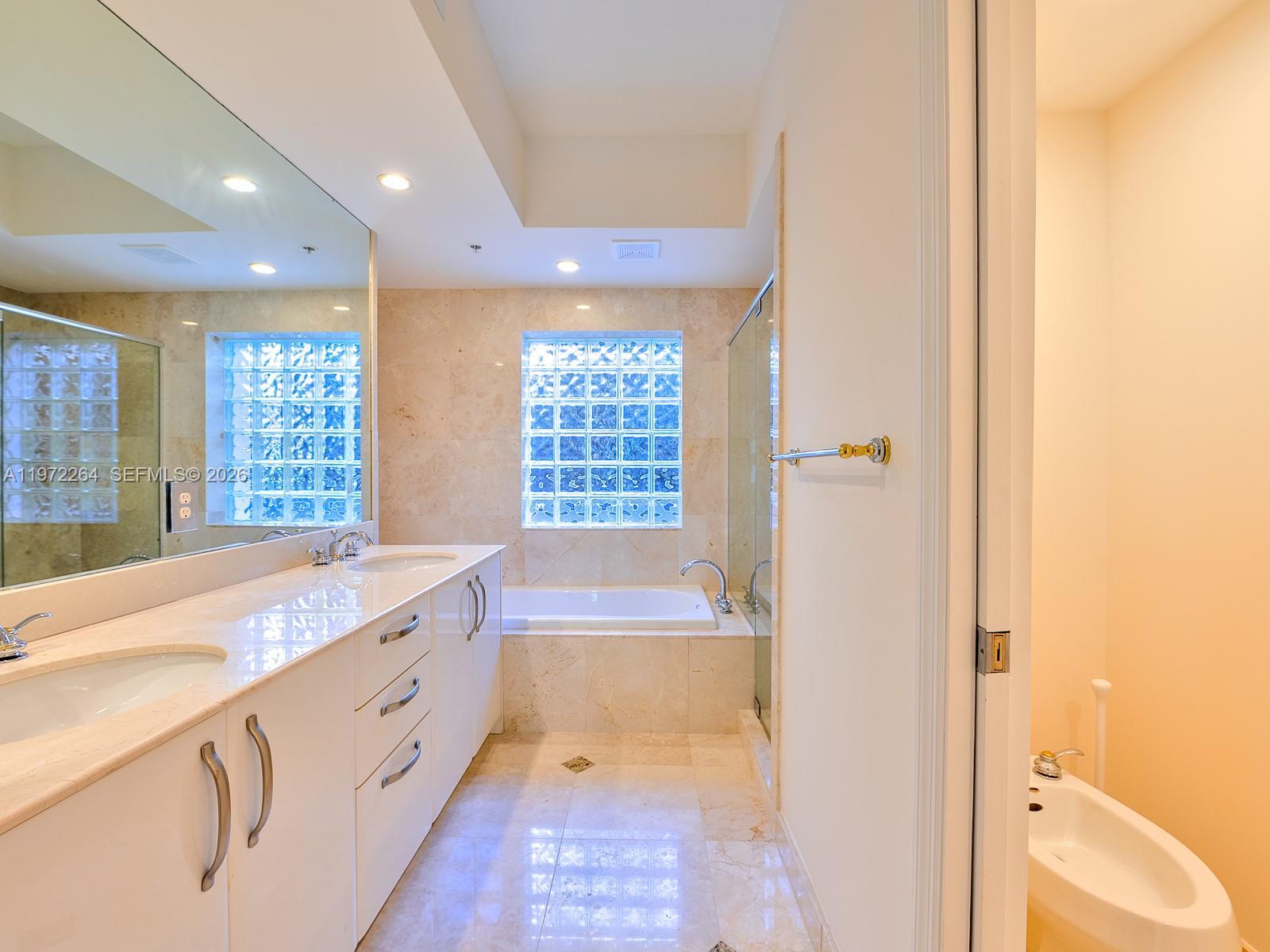 Building Photo - 2051 SE 3rd St