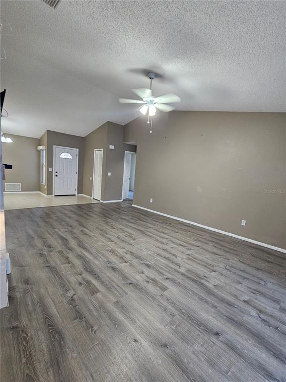 Building Photo - 1060 Dees Dr