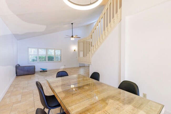 Building Photo - 2865 Egret Way