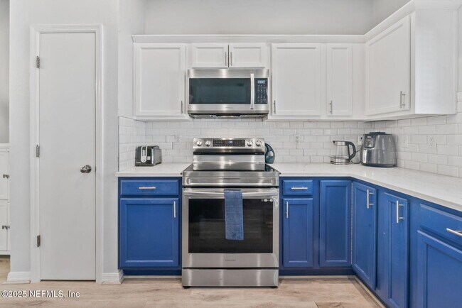 Building Photo - 5340 Brighton Park Ln