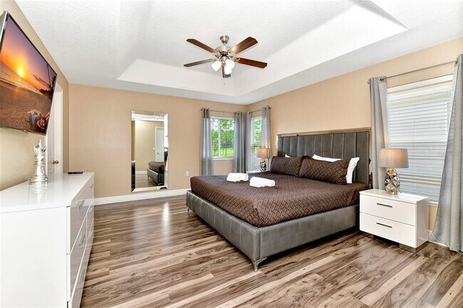 Building Photo - 118 Higher Combe Dr