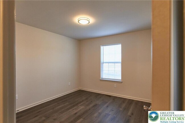Building Photo - 6639 Stein Way