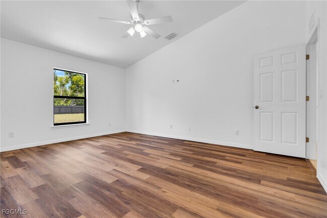 Building Photo - 1601 SW 12th Terrace