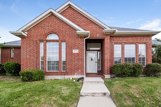 Building Photo - 2725 Running Duke Dr