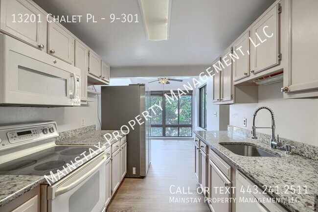 Building Photo - 13201 Chalet Pl