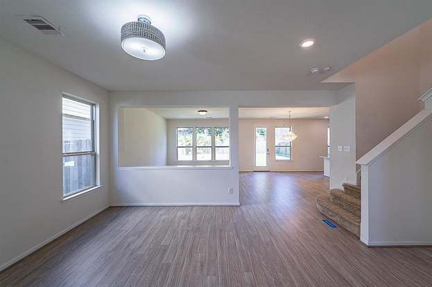 Building Photo - 14350 Persimmon Woods Dr