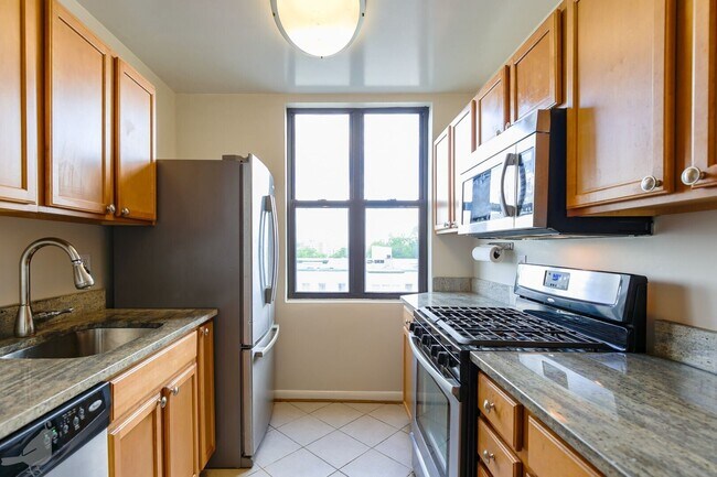 Building Photo - 3902 14th St NW