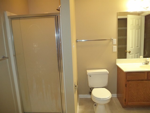 Building Photo - 5942 Katrina Ln