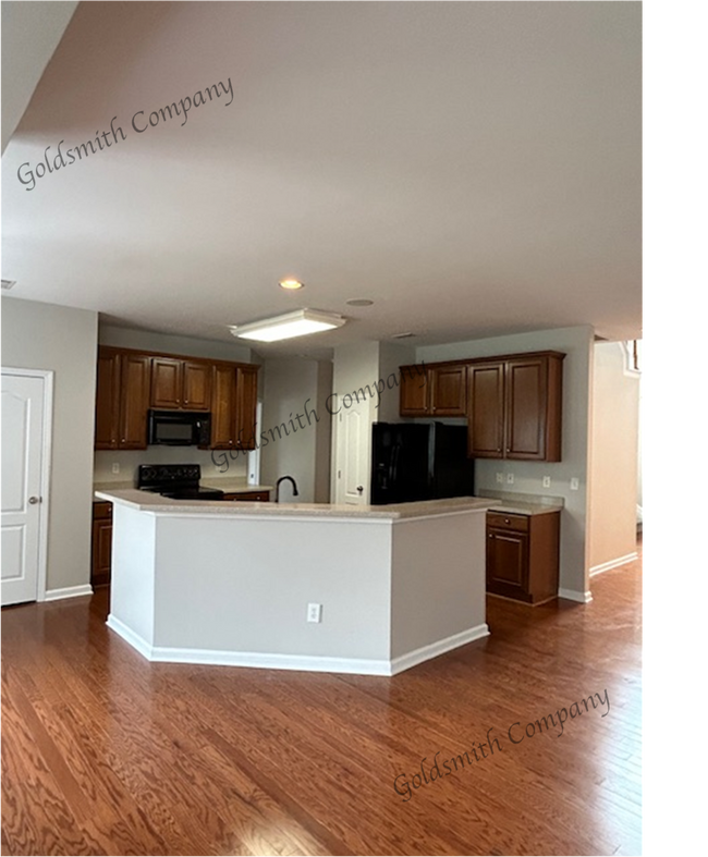 Building Photo - 409 Rio Grande Pl